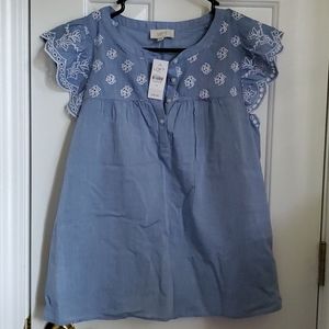 LOFT Blue and White Eyelit Ruffle Sleeve Top